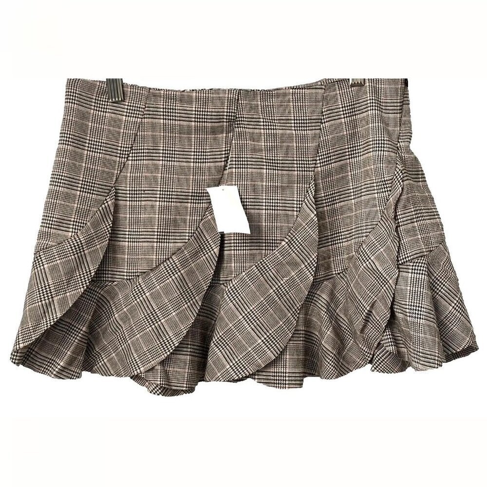 dm bm Juniors Size Small Multicolor (Black/Pink)Plaid Ruffled Skirt Stretchy